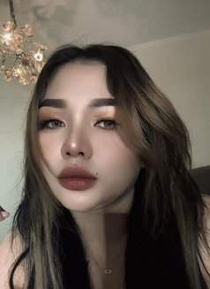 Jannie - Acompañante in Al Manama Photo 4 of 11