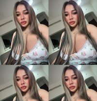 Jannie - companion in Al Manama