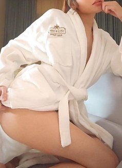 Jannix - Transsexual escort in Dubai Photo 2 of 4