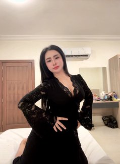 Janny - escort in Bangkok Photo 3 of 7