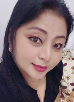 Jannycute - puta in Muscat Photo 1 of 7