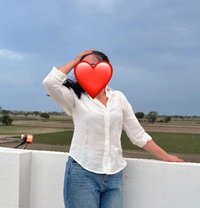 Janvi Cam & Meet - puta in New Delhi