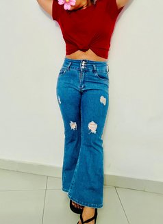 Janvi - escort in Colombo Photo 2 of 2