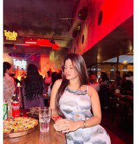 Janvi - escort in Mumbai Photo 1 of 3