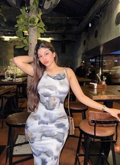 Janvi - escort in Mumbai Photo 2 of 3