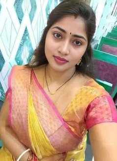 Janvi Escort - escort in Chennai Photo 1 of 3