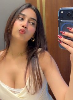 FULL GFE WITH SANA @HOTEL INCALL OUTCALL - puta in Mumbai Photo 2 of 4