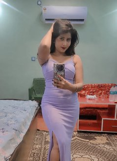 Janvi Independent Girl' in Mumbai - puta in Mumbai Photo 1 of 8