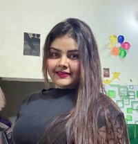 Janvi Independent Girl With Place - puta in New Delhi Photo 4 of 5