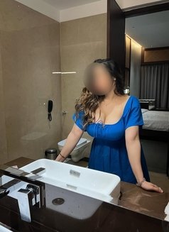 Janvi Independent Indian Gujrati girl - escort in Singapore Photo 19 of 24