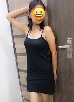 Janvi Independent Slim Girl - puta in New Delhi Photo 6 of 7