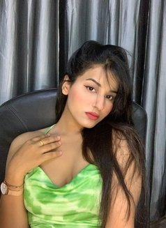 Janvi - escort in Kochi Photo 1 of 2