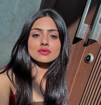 Janvi - puta in Chennai