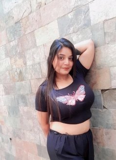 Janvi - escort in Hyderabad Photo 3 of 4