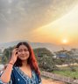 Janvi - puta in Hyderabad Photo 1 of 3