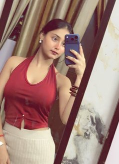 Janvi - escort in Mumbai Photo 4 of 6