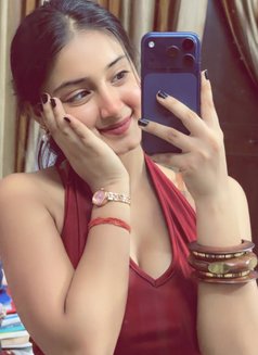 Janvi - escort in Mumbai Photo 5 of 6