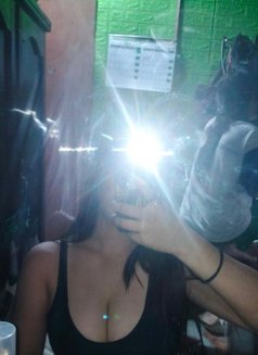 Janvi - escort in Noida Photo 6 of 7