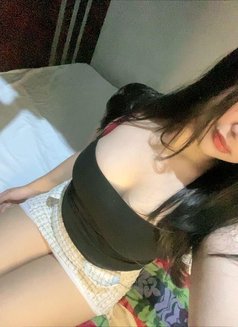 Janvi - escort in Noida Photo 7 of 8