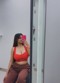 Janvi - escort in Pondicherry Photo 3 of 3