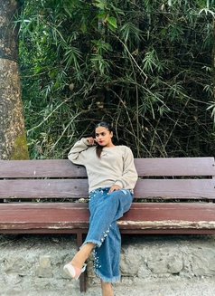 Janvi Kapoor - puta in Gurgaon Photo 3 of 3
