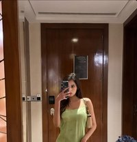 Janvi Mehta - puta in Dubai