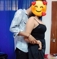 Janvi Ravi Nude Couple Cam Show - puta in New Delhi Photo 1 of 6