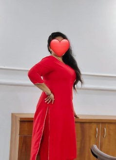️Janvi Singh Housewife Cam & Real Meet - escort in New Delhi Photo 1 of 3