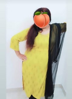 ️Janvi Singh Housewife Cam & Real Meet - escort in New Delhi Photo 2 of 4