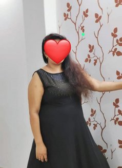 ️Janvi Singh Housewife Cam & Real Meet - escort in New Delhi Photo 3 of 4