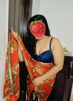 ️Janvi Singh Housewife Cam & Real Meet - escort in New Delhi Photo 3 of 4