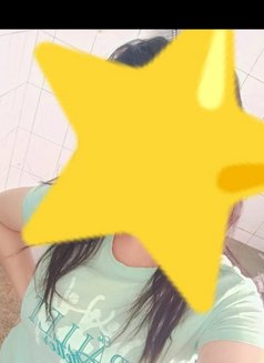 Janvi Singh - escort in New Delhi Photo 3 of 5