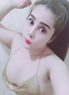 Hot and sexy girl - escort in Muscat Photo 1 of 8