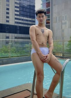 AsianMixed_Stoner For U 🧊 - Male escort in Bangkok Photo 5 of 8