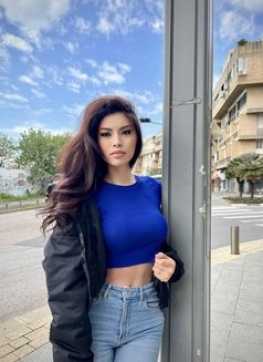 O I S H I —( VIP Model) - escort in Tel Aviv Photo 5 of 29