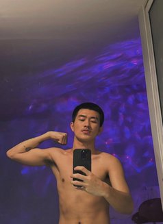 Japanese ๐ฏ๐ต Filipino ๐ต๐ญ TwinkBiggie - Male escort in Bangkok Photo 15 of 18