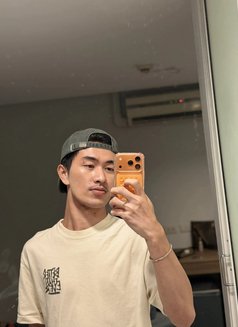 Japanese ๐ฏ๐ต Filipino ๐ต๐ญ TwinkBiggie - Male escort in Bangkok Photo 16 of 18