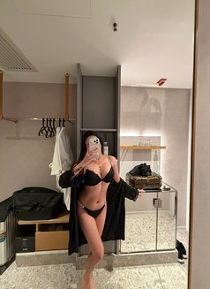 Japanese Hardcock (PARTY🧊) GFE - Transsexual escort in Hong Kong Photo 29 of 30