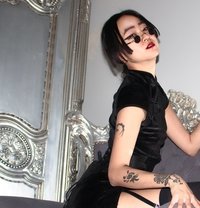 Japanese Hentai Mistress Koto - dominatrix in Berlin