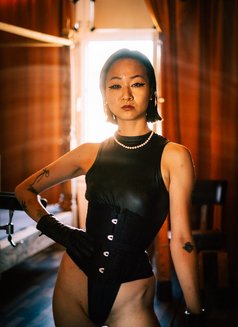 Japanese Hentai Mistress Koto - Dominadora in Berlin Photo 30 of 30