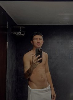 JAPANESE TWINK BOYTOY W/ STRONG POPPERS - Acompañantes masculino in Bangkok Photo 10 of 11