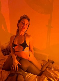 Jaqueline - escort in Prague (Praha) Photo 25 of 28