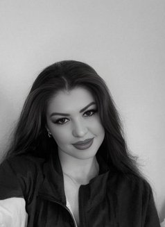 Jara russian escort service mahipalpur - puta in New Delhi Photo 10 of 20