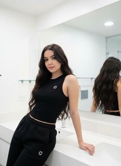 Jareena - Male escort in New Delhi Photo 1 of 9