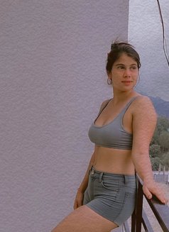 Ashmi Kaur - puta in Tbilisi Photo 5 of 6