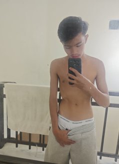 Jarren - Male escort in Angeles City Photo 3 of 8