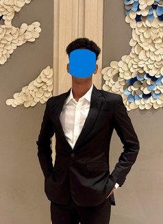 Jasha - Male escort in Colombo Photo 4 of 4