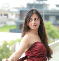 Jasleen - puta in Kochi Photo 1 of 3