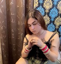 Jasline - Transsexual escort in New Delhi