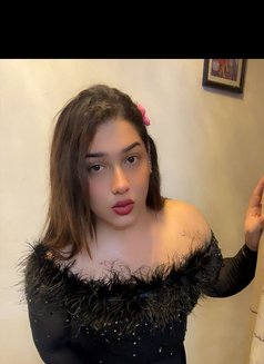 Jasline - Transsexual escort in New Delhi Photo 11 of 13